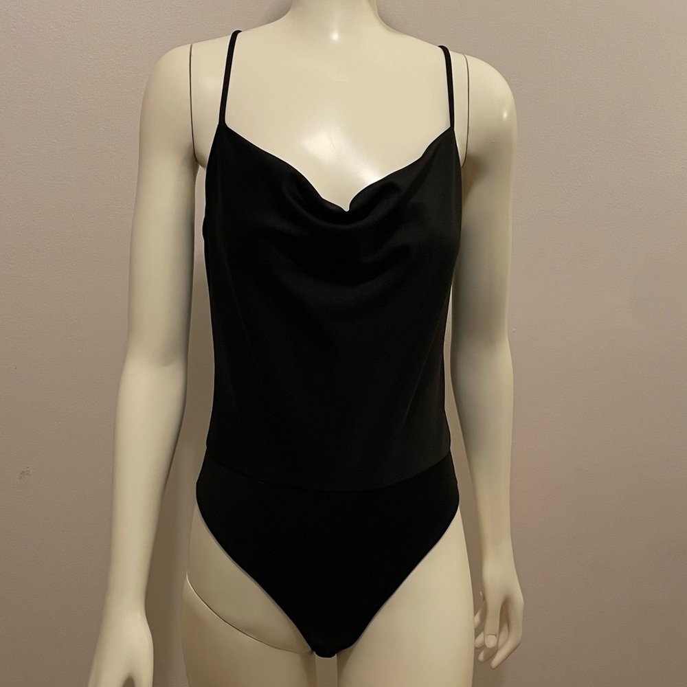 NWOT - Bodysuit from Socialite - Size M - Womenswear